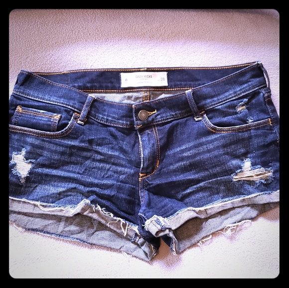 Gilly Hicks Pants - Gilly Hicks shorts